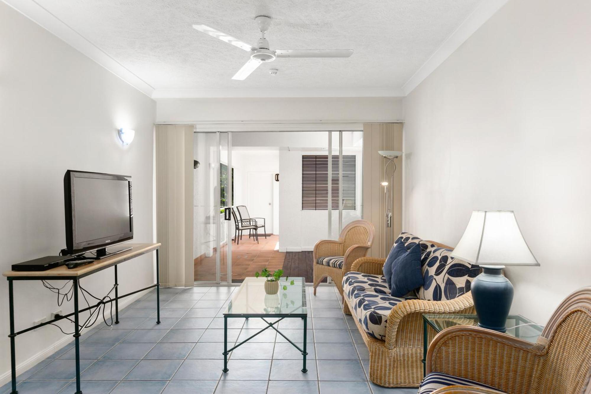 Alassio Beachfront Apartments Palm Cove Habitación foto