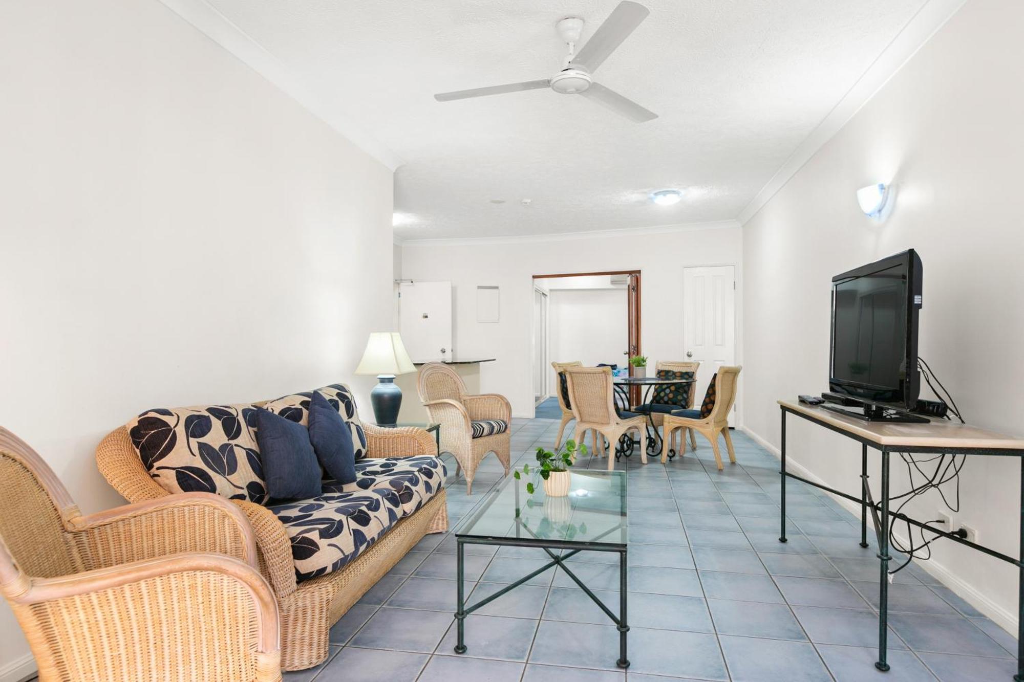 Alassio Beachfront Apartments Palm Cove Habitación foto