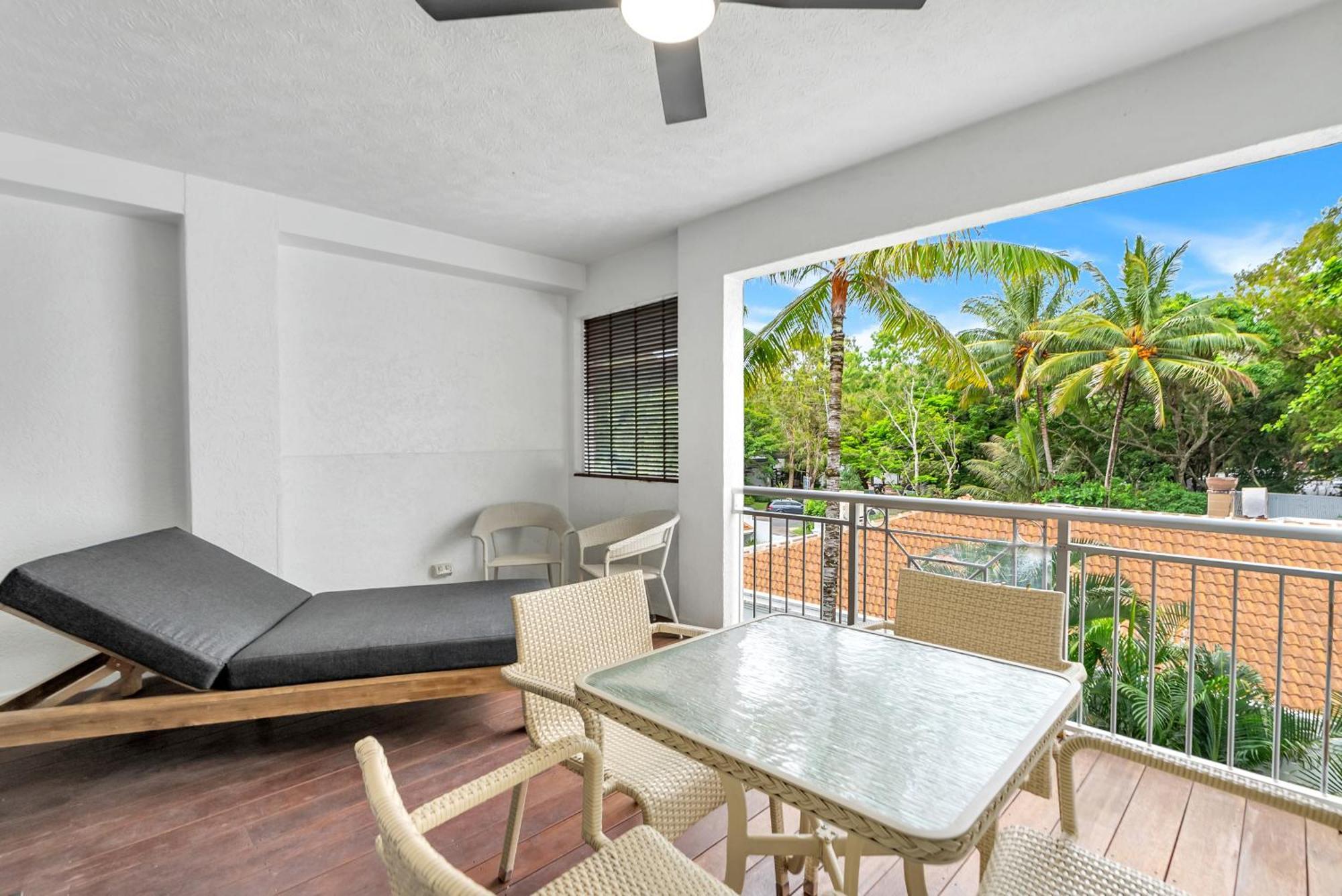 Alassio Beachfront Apartments Palm Cove Habitación foto